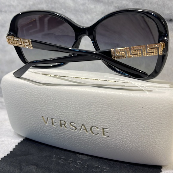 Versace Sunglasses - Picture 5 of 7